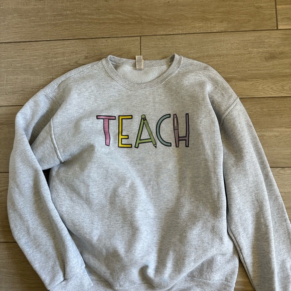 Math/Teach create motivate math sweatshirt medium/large set of 2 - Picture 3 of 5